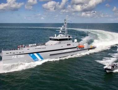 Πλωτά του ΛΣ και της FRONTEX μετέφεραν σε Αλεξανδρούπολη και Χίο 87 παράνομους μετανάστες